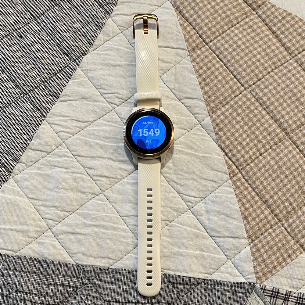 Vivoactive 4S Garmin Watch